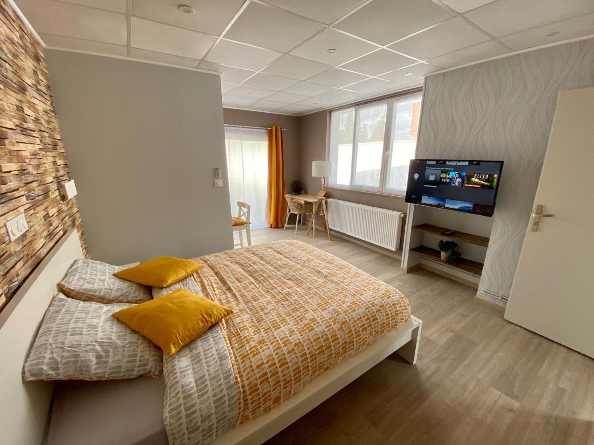 Logements Equipes A Onnaing Avec Espace Balneo En Option Proche Toyota, Autoroute Et Valenciennes מראה חיצוני תמונה