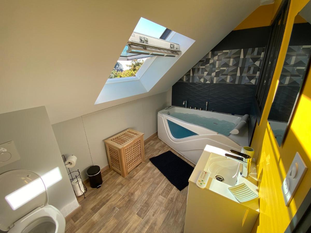 Logements Equipes A Onnaing Avec Espace Balneo En Option Proche Toyota, Autoroute Et Valenciennes מראה חיצוני תמונה